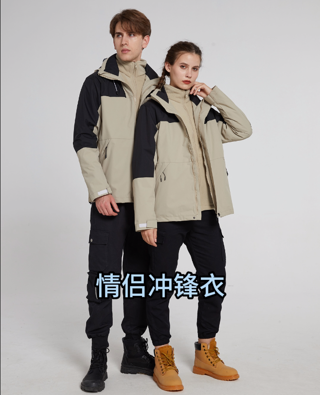 外衣：150D高彈春亞紡-100%聚酯纖維內(nèi)膽：300克雙面搖粒絨-100%聚酯纖維防水5000/透氣2000/防風(fēng)/保暖/三合一男女同款沖鋒衣登山服，奧特萊斯定制款防寒保暖情侶套裝沖鋒衣。
